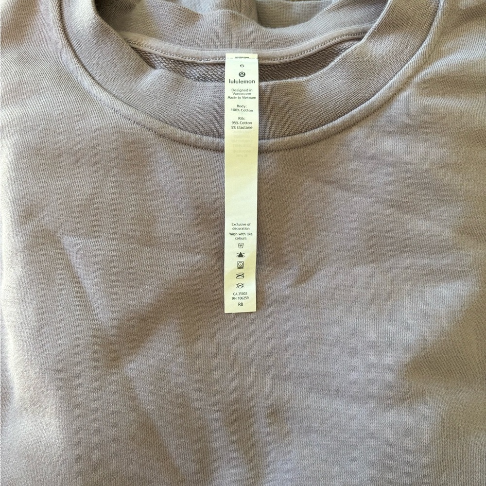 Lululemon crewneck, worn once